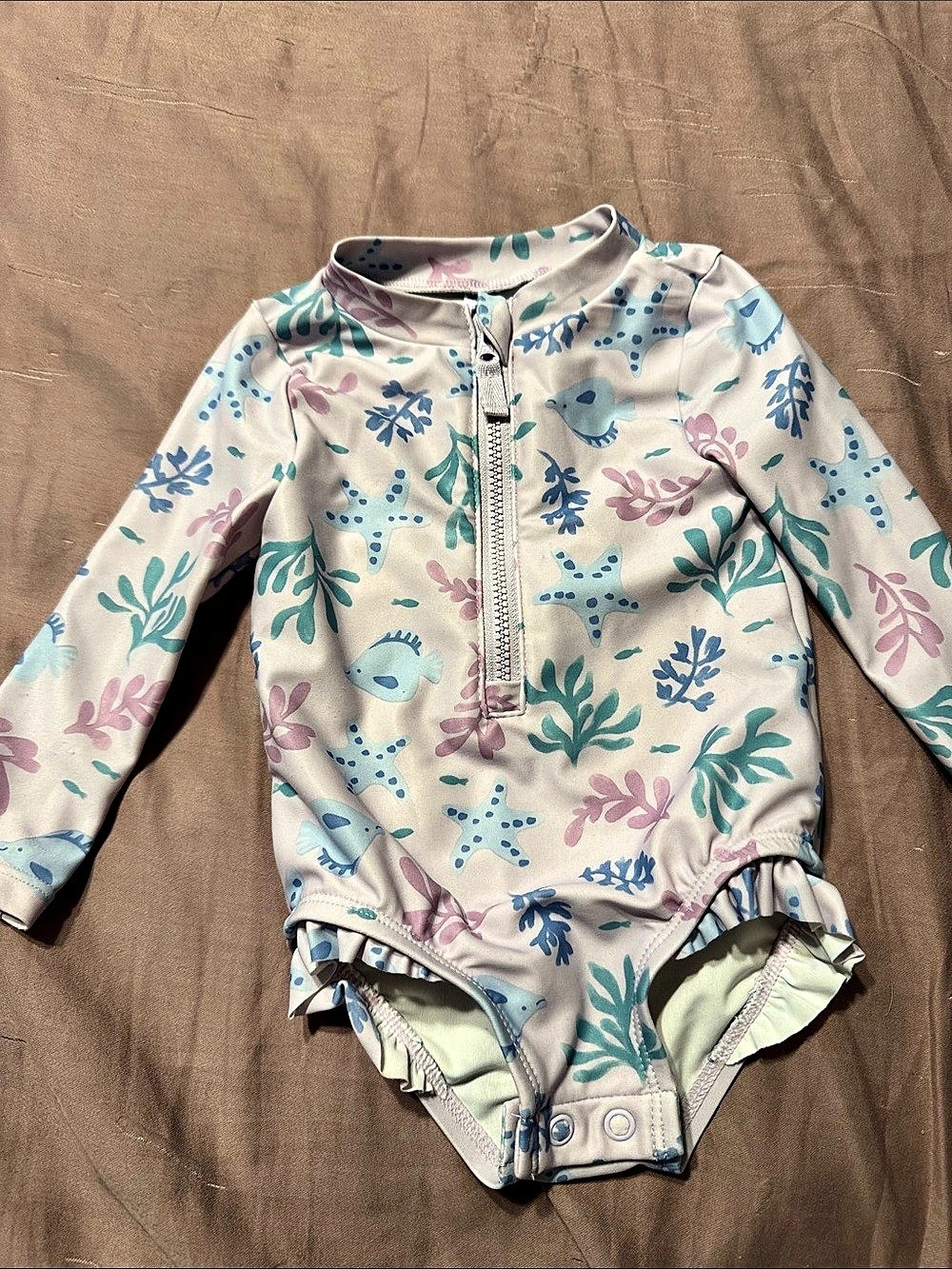 Carter's Floral Zip Bodysuit in light pink  & Blue Size 6M Like New